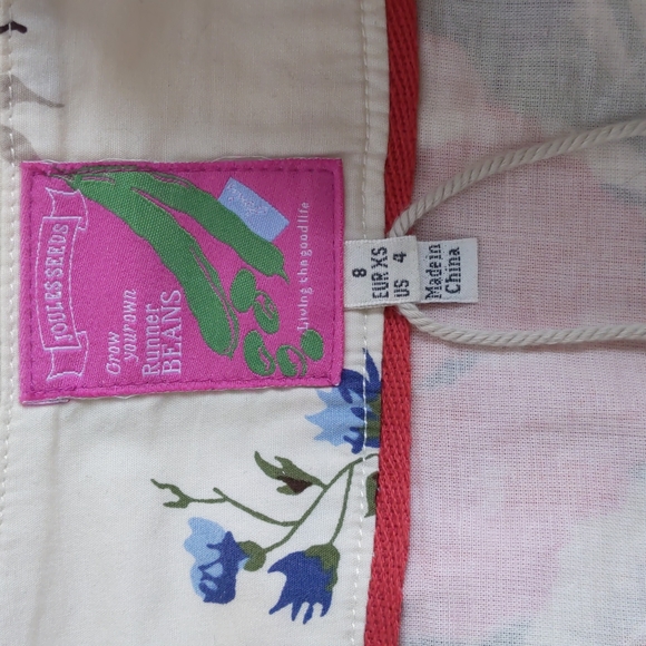 Joules Floral Skirt, Size 4, Cream and Floral, Lined, Pockets, Pleats - Picture 3 of 6
